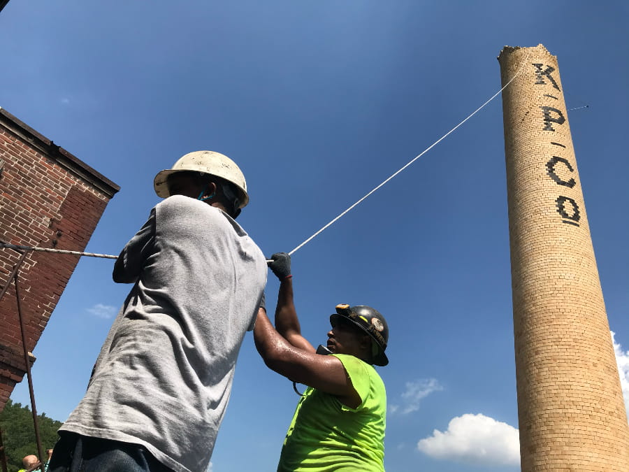 Leveraging chimney for demolition